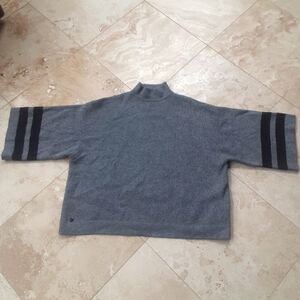 Malissa J Fleece Jersey Top, Perkins Neck, Cropped Two-Bar Sleeve, EUC